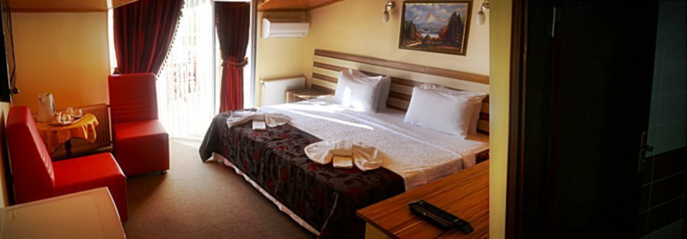 Tj'S Hotel Эджеабат Экстерьер фото