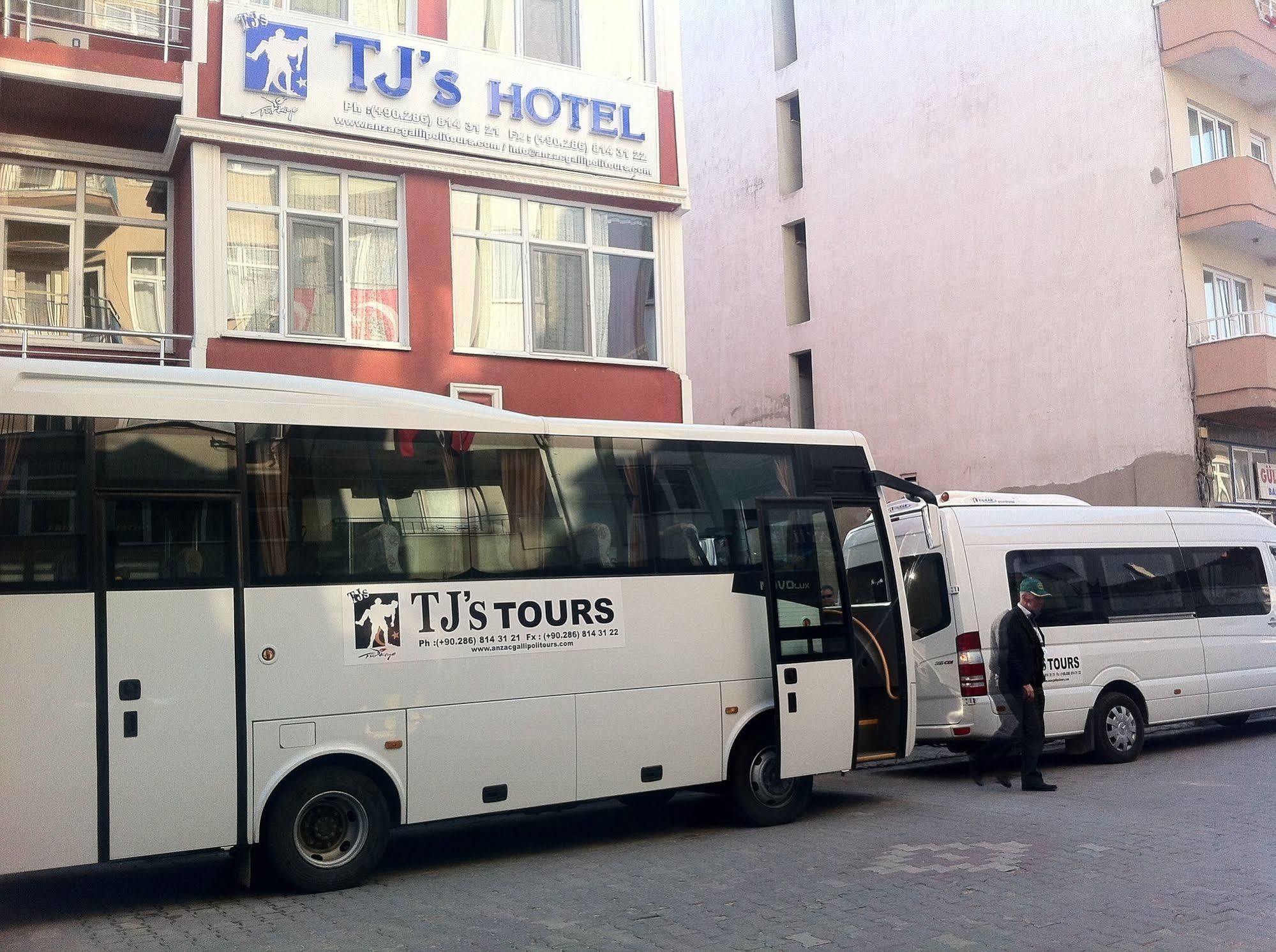 Tj'S Hotel Эджеабат Экстерьер фото